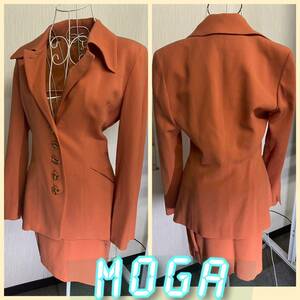 MOGA ② ◆ スーツ ジャケットM / スカートSサイズ タンジェリン オレンジ系 ◆ モガ ◆ レディース