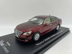 LA-X 1/43 トヨタ クラウン TOYOTA CROWN HYBRID Royal Saloon G SERIES レッド J05-02-105