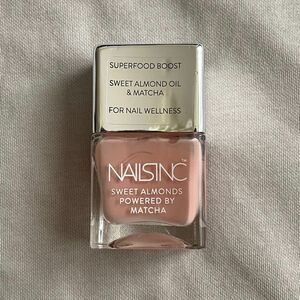 NAILSINC ネイルズインク キングウィリアムウォーク