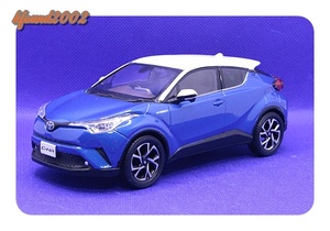 TOYOTA　C-HR　トヨタ　C-HR　トヨタ自動車製　カラーサンプル　ミニカー　1/30　ホワイト×ブルーメタリック　ツートンカラー　良品！！