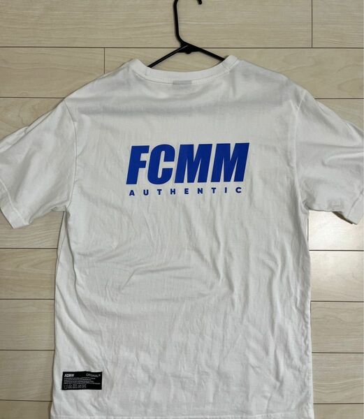 韓国ブランドFCMM Tシャツ