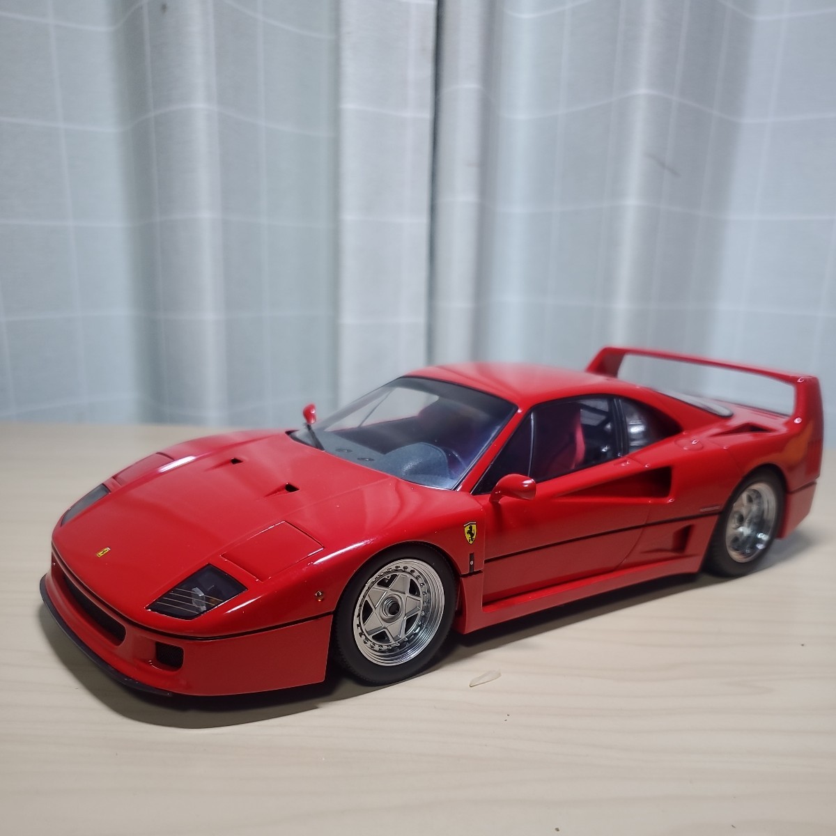 Yahoo!オークション -「京商 1／18 f40」の落札相場・落札価格