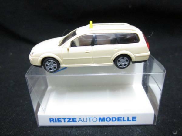 新品 ケース付き ◆　RIETZE ◆ リーツェ ◆ フォード モンデオ ◆ タクシー ◆ クリーム色 ◆ 1/87 ミニカー ◆ ドイツ製 ◆ ジオラマ ◆