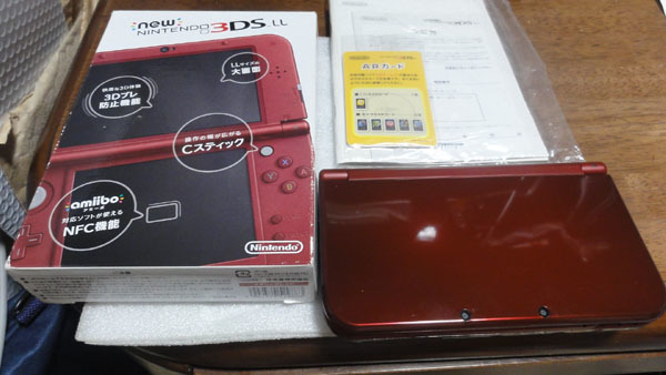 任天堂 Newニンテンドー3DS LL メタリックレッド オークション比較