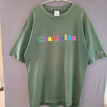 ビンテージ Champion チャンピオン 緑 グリーン くすみカラー Tシャツ 綿100％ ロゴプリント ヘインズブランド 男女兼用 半袖Tシャツ_画像2