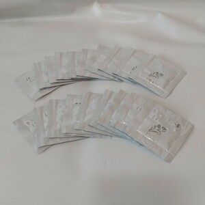 *DHC cosmetics sample * medicine for whitening essence 1ml×20 piece ( manufacture year month day 2020 year 8 month )