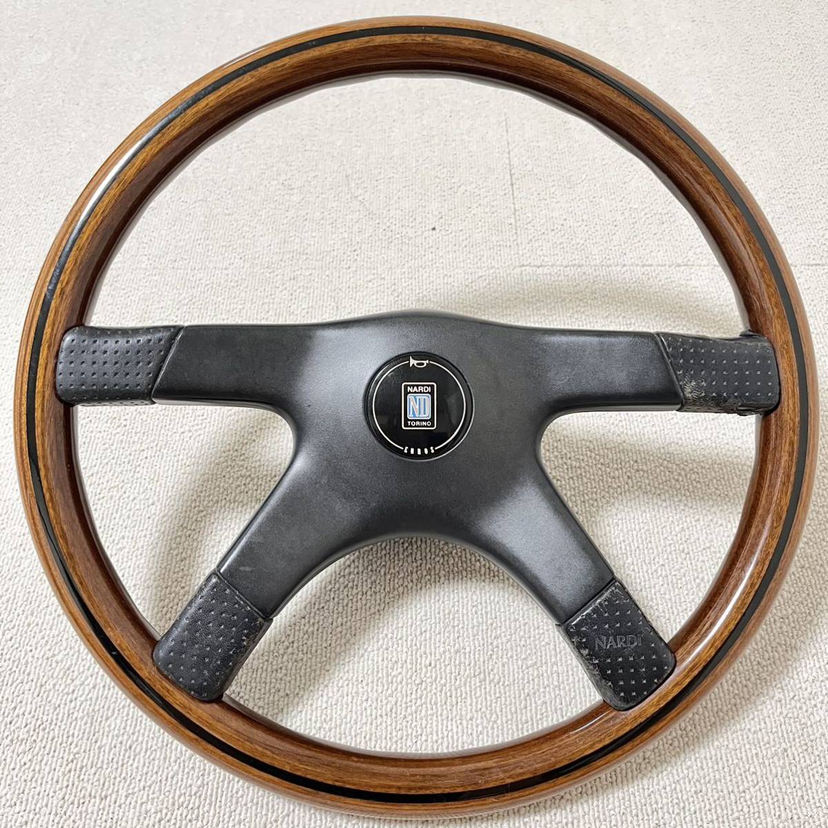 人気新品入荷 販売終了品 絶版 希少 極上超美品nardi ナルディ ガラ4
