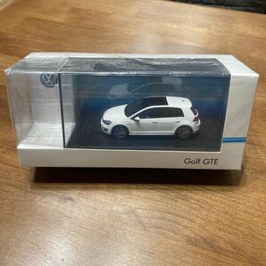 ミニカー フォルクスワーゲン Volkswagen 1/43 フォルクスワーゲン ゴルフ GTE 2015年 ホワイト