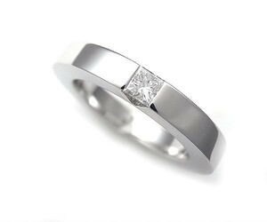 [Midoriyakuya] Gucci Diamond Ring D0.22ct [Используется]