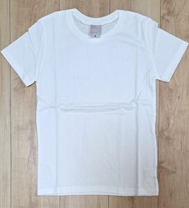 【新品未使用】綿100%シンプル無地Tシャツ　ホワイト　Sサイズ