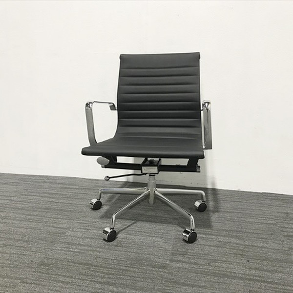 ローバックチェアの値段と価格推移は?|2件の売買情報を集計したロー