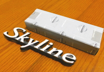 ハコスカ”Skyline”フェンダーエンブレム　2個セット　日産純正品　4ドア用-GT-R/GTR/GT/GC10/PGC10_画像2