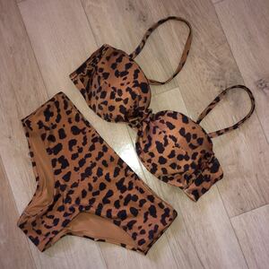 H&M bikini 75A 32 swimsuit Leopard leopard print Brown tea S leopard print femi person color new goods abroad imported car 