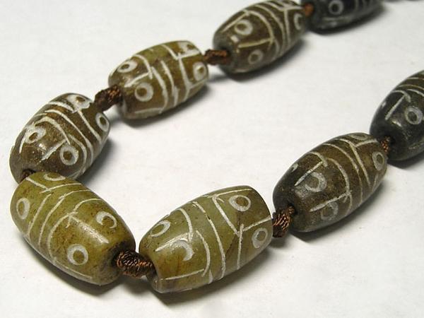 ◇Hand-carved embroidered beads◇ Sold in a string Barrel-shaped Brown Approx. 18 x 12 mm 21-052, Beadwork, beads, Natural Stone, Semi-precious stones