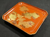 【 恵 #0722】 華やかな菊花尽くし図！ 野弁当箱 保管箱あり 金蒔絵 検：重箱/皿/盆/酒器/徳利_画像6