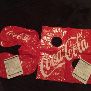 2014年非売品 コカコーラ オリジナルネックピロー&エアークッション セット