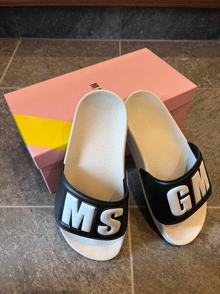 MSGM サンダル　35 シャワーサンダル