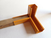角材・垂木3.6×4.5cm対応　三方金具　鉄製　木材組立補強_画像1