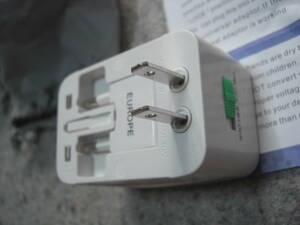  foreign use AC outlet adaptor 3 piece 
