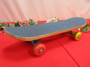 8OH5338　SKATEBOARDING リップスライドスケボー　ミニスケボー　全長43ｃｍ