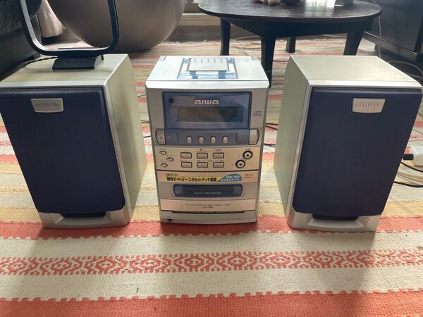 ジャンク扱い 壊れてるalwaコンパクトディスクステレオシステム(中古) カセット部分はダメです。説明覧を参照