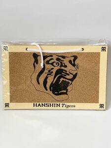 ■新品・未開封■阪神タイガース■ファンクラブ来場者特典コルクボード■送料230円■ピンズボード■バッチボード■阪神タイガースグッズ■