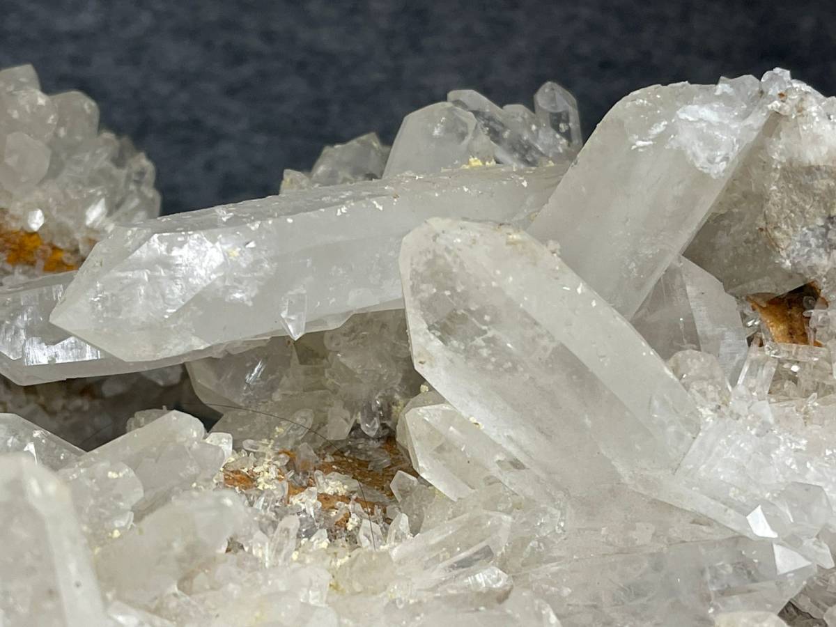 着後レビューで 送料無料】 水晶 クラスター 原石 鉱物 鉱石 置物