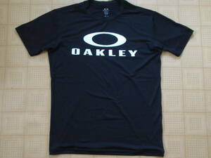 即決新品 OAKLEY GOLF 半袖Tシャツ Sサイズ Mサイズ相当 ブラック オークリー