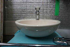 中古■陶器製■TOTO 洗面台 手洗い器 白 ワンプッシュ水栓
