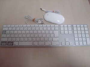 [送料無料 即決] Apple USB Keyboard A1243と Mighty Mouse A1152 のセット ジャンク