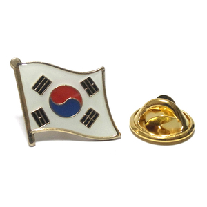 ラペルピン★ピンズ　韓国　大韓民国　Korea　太極旗国旗　フラッグ　はためく　なびく　18×15 mm　pin-1296