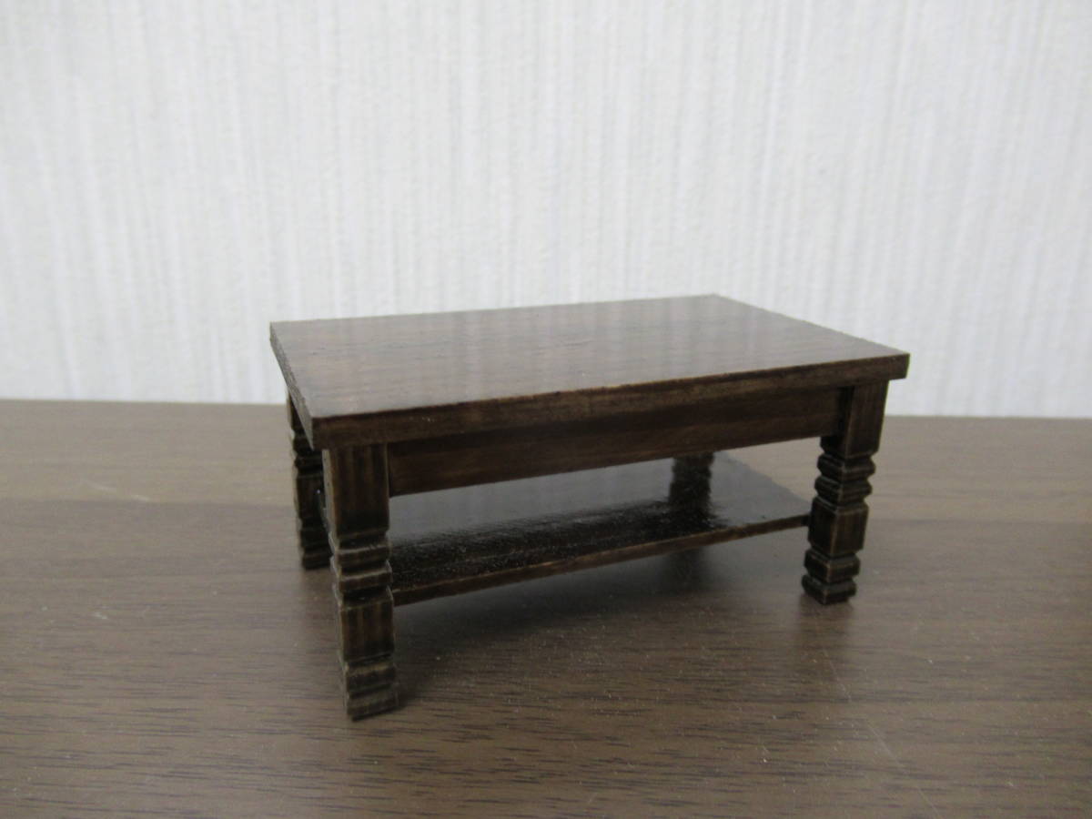 Handmade★Miniature★1/12 scale★Wooden furniture★Low table★G, toy, game, doll, character doll, Dollhouse