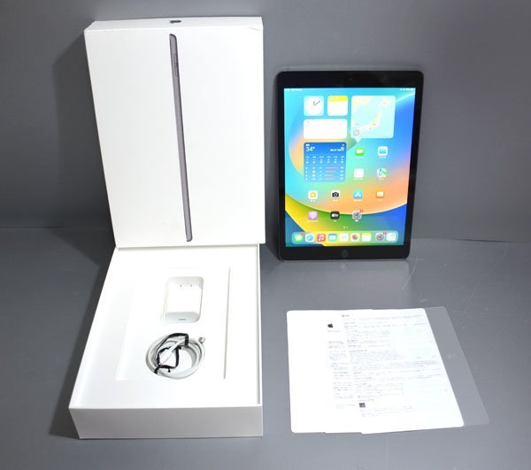 Apple iPad 10.2インチ 第8世代 Wi-Fi 32GB 2020年秋モデル MYL92J/A