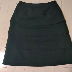 美品ブラックティアードスカート