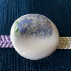 ☆紫陽花☆アジサイ☆あじさい☆帯留め☆帯止め☆アイデアリメイク☆陶器