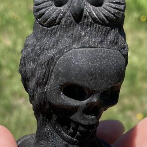 ブラックオブシディアン天然石フクロウ&スカル手彫り彫刻品　日頃の感謝を込めて　Sale