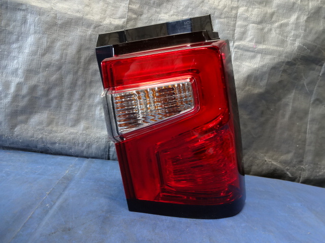 ヤフオク! -「デリカd5 led テール」の落札相場・落札価格