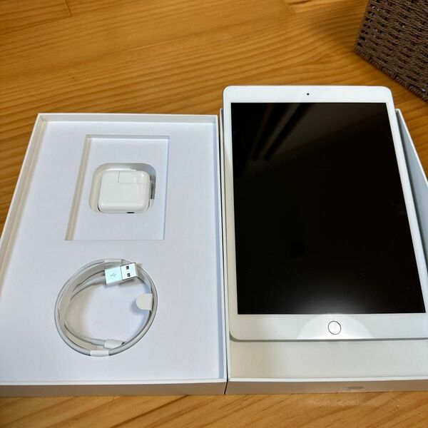 iPad 32GB Wi-Fi iPad スペースグレイ