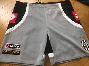 ユベントス　lotto ハーフパンツ◆サイズXL ◆ 20年物?◆長期保管品◆ ウエストゴム　伸びてます