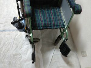 電動車椅子 ヤマハJW1 頭囲保持装置付き ニッケル水素電池 充電器付き カワムラサイクル 介護用品 折り畳み 電動車椅子