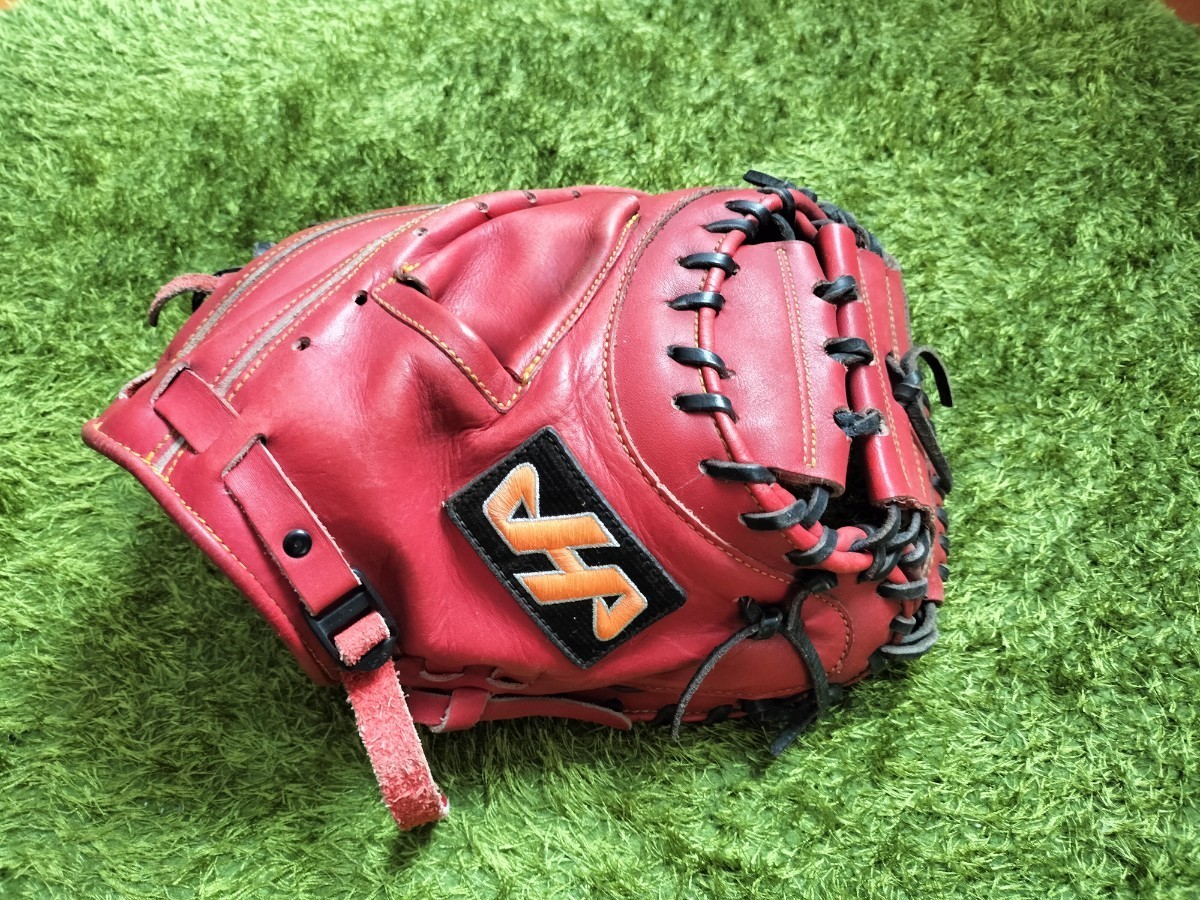2022最新のスタイル 台湾製硬式グローブ キャッチャーミッド 新品