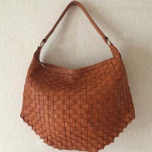 リアルレザーワンショルダーバック