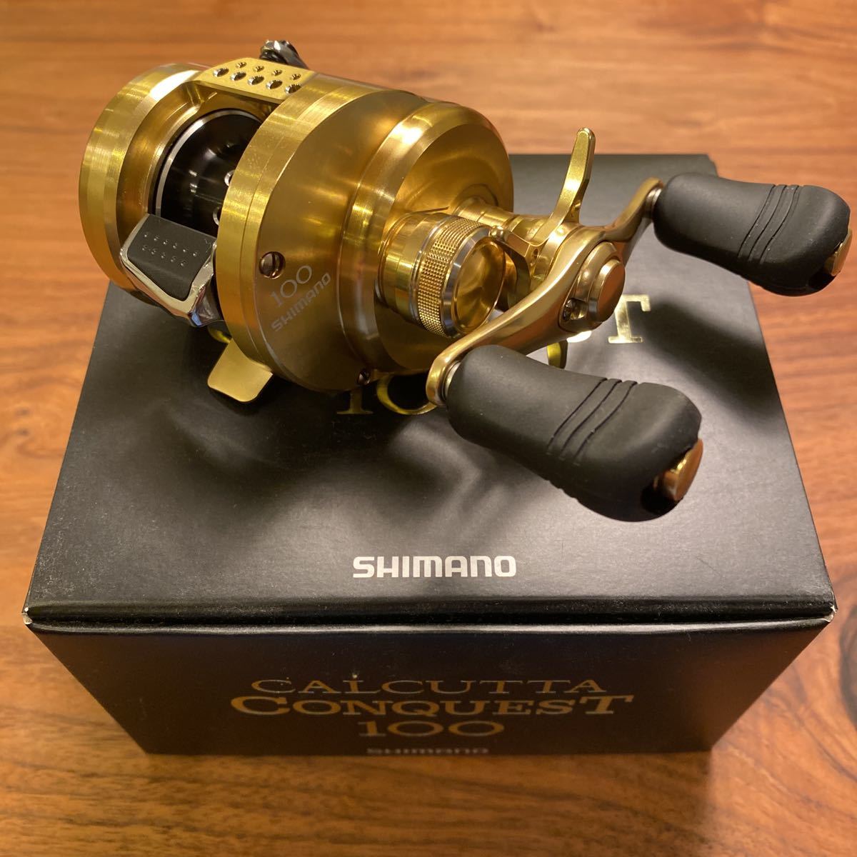 新品未使用 SHIMANO 14´カルカッタコンクエスト100-