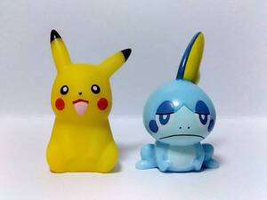 42[E]▲200)ポケットモンスター ソフビマスコット〈アミューズメント景品〉２個セット　ピカチュウ・メッソン