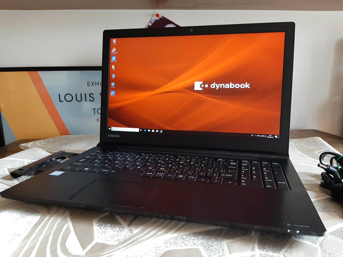 東芝 R63/H i5 8250U 256G/SSD 8G 1920x1080 FHD WiFi Bluetooth
