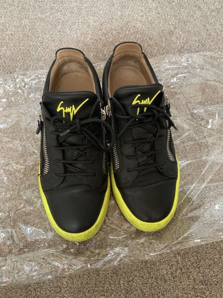 ジュゼッペザノッティ スニーカー蛍光色 限定品