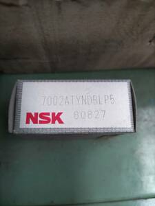 【NSK】新品未使用ベアリング　７００２ATYNDBLP5　5個　送料無料