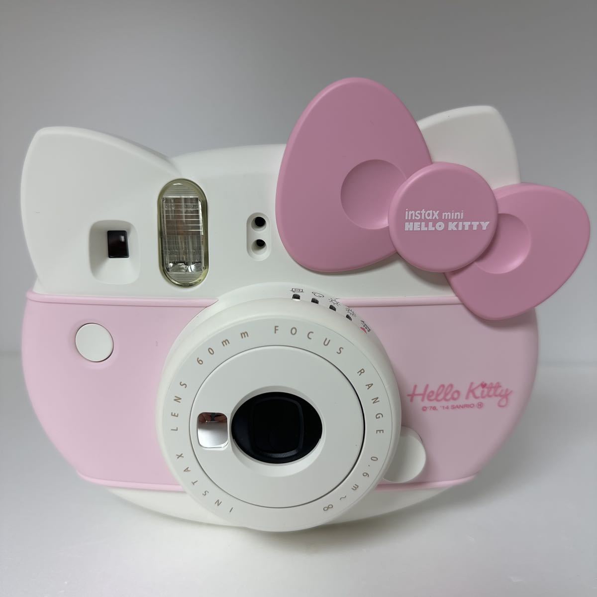 ヤフオク! -「チェキ instax mini hello kitty」の落札相場・落札価格