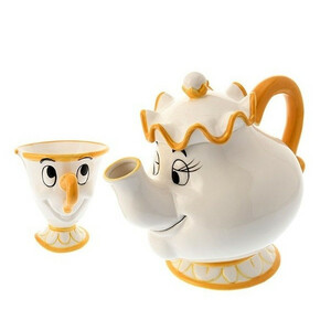  Disney ( pot Hara person . chip ) tea set ( Beauty and the Beast )Be evr guest( pot Hara person & chip tea set ) Disney store 