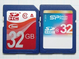 ★ＳＤＨＣ メモリーカード ３２ＧＢ ２枚　中古★送料６３円～